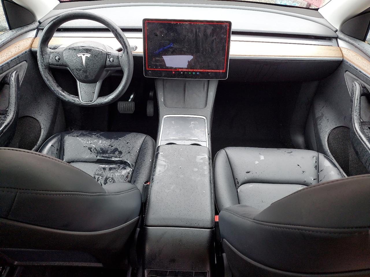 2024 Tesla Model Y VIN: 7SAYGAEEXRF102531 Lot: 58225805