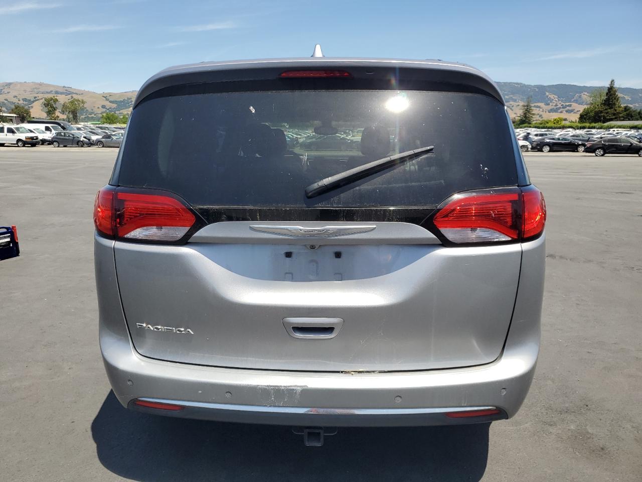2017 Chrysler Pacifica Touring L VIN: 2C4RC1BG1HR539758 Lot: 53117135