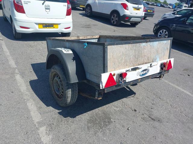 2000 UK UNKNOWN