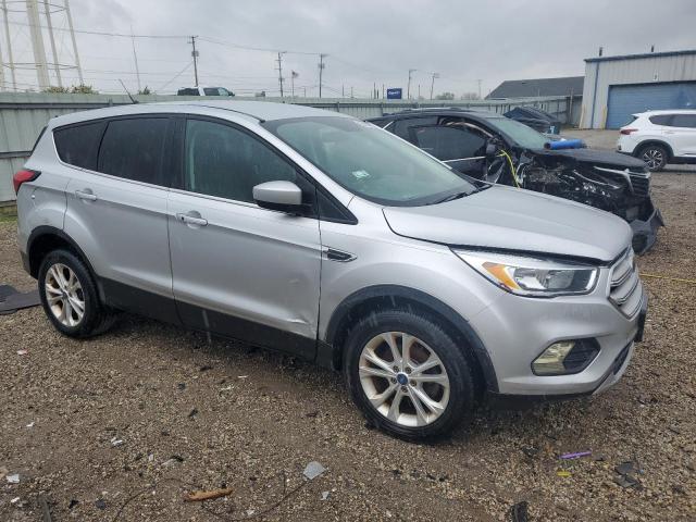  FORD ESCAPE 2019 Srebrny