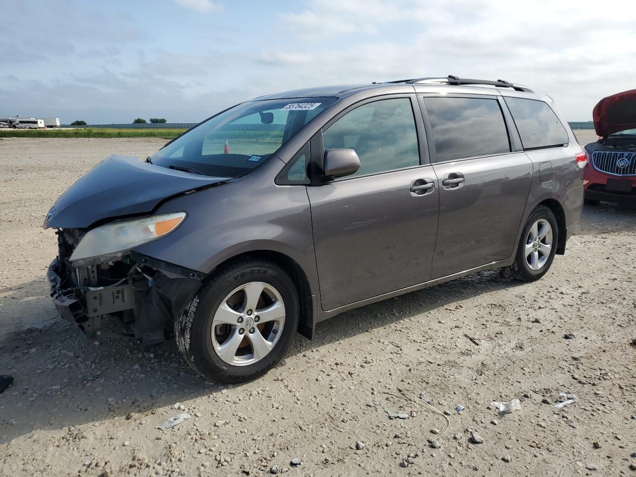 2014 Toyota Sienna Le იყიდება Taylor-ში, TX - Front End