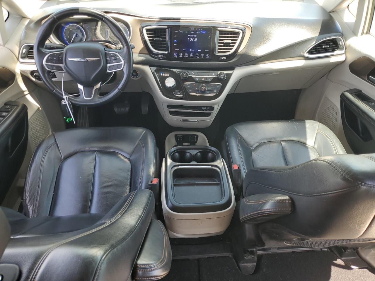 2017 Chrysler Pacifica Touring L VIN: 2C4RC1BG1HR539758 Lot: 53117135