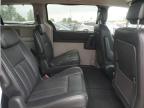 2010 Chrysler Town & Country Touring de vânzare în Wayland, MI - Side