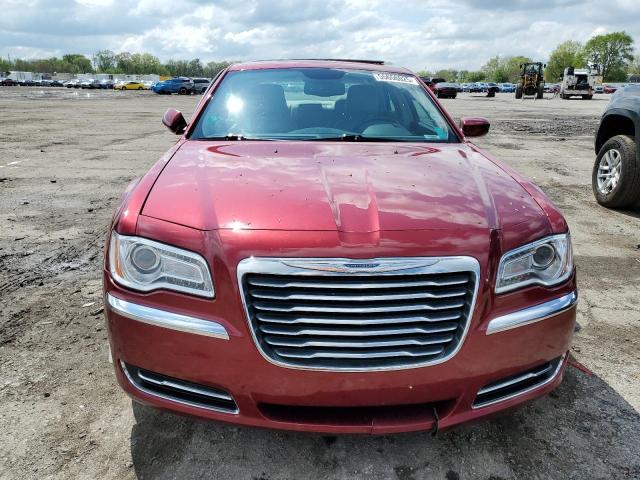  CHRYSLER 300 2013 Czerwony