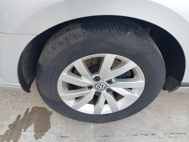2019 VOLKSWAGEN PASSAT S T