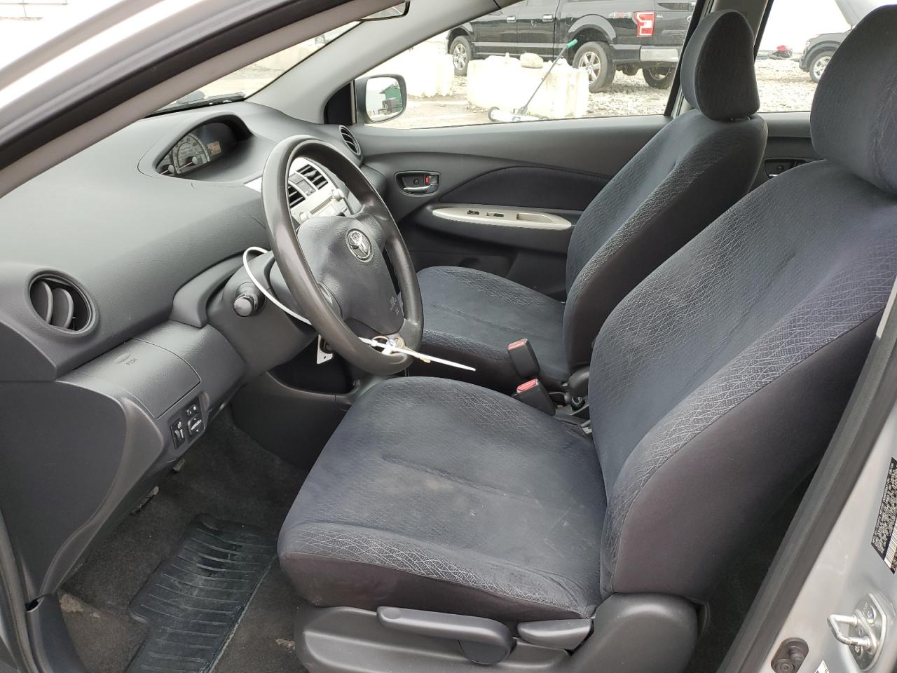 2007 Toyota Yaris VIN: JTDBT923871079076 Lot: 58367755