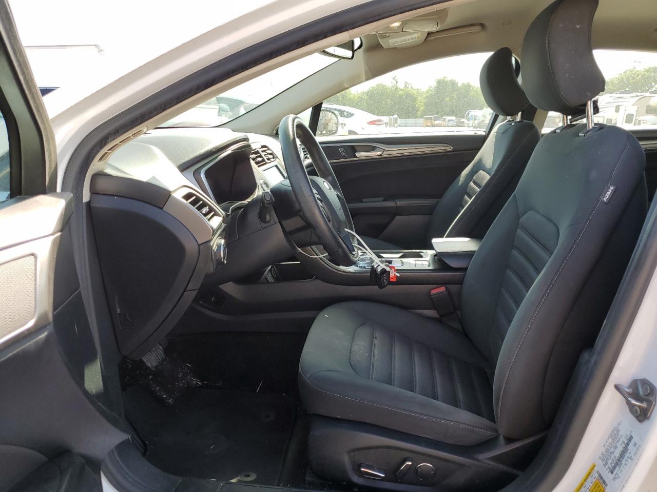 2019 Ford Fusion Se VIN: 3FA6P0LU8KR124840 Lot: 54039965