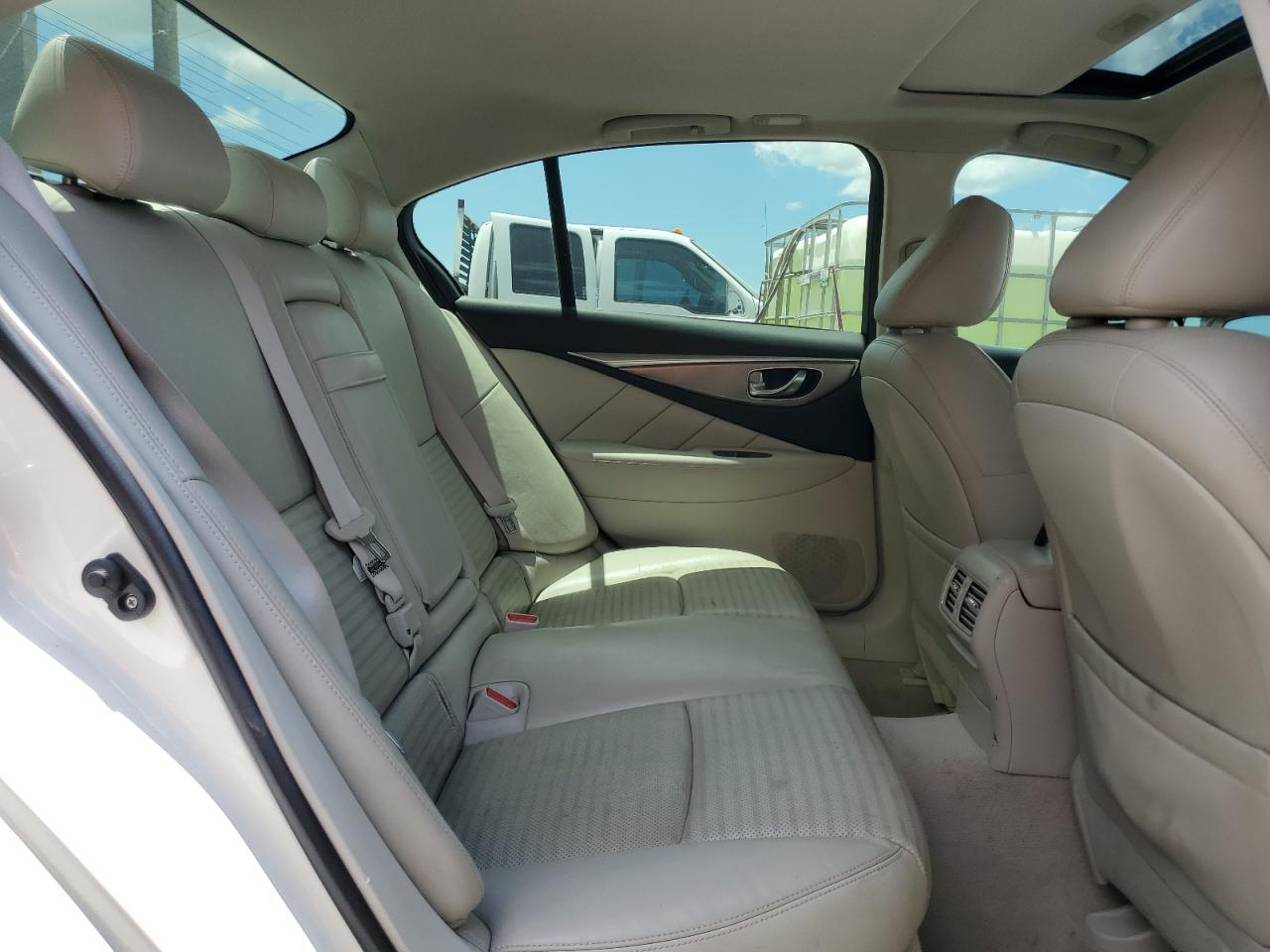 2018 Infiniti Q50 Luxe VIN: JN1EV7AP0JM358658 Lot: 56922775