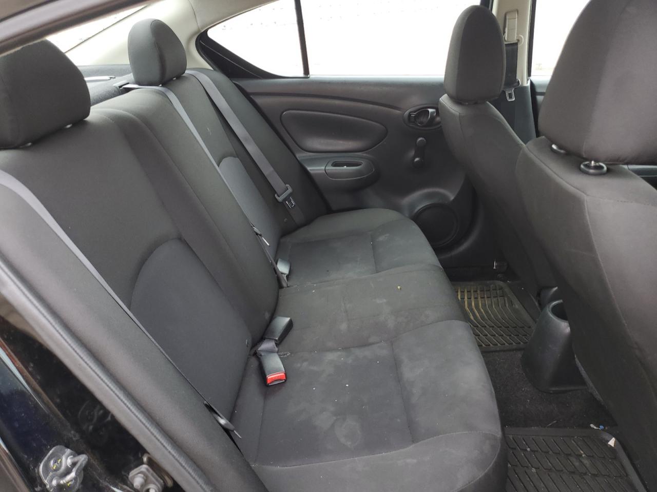 2018 Nissan Versa S VIN: 3N1CN7AP2JL820073 Lot: 56691835