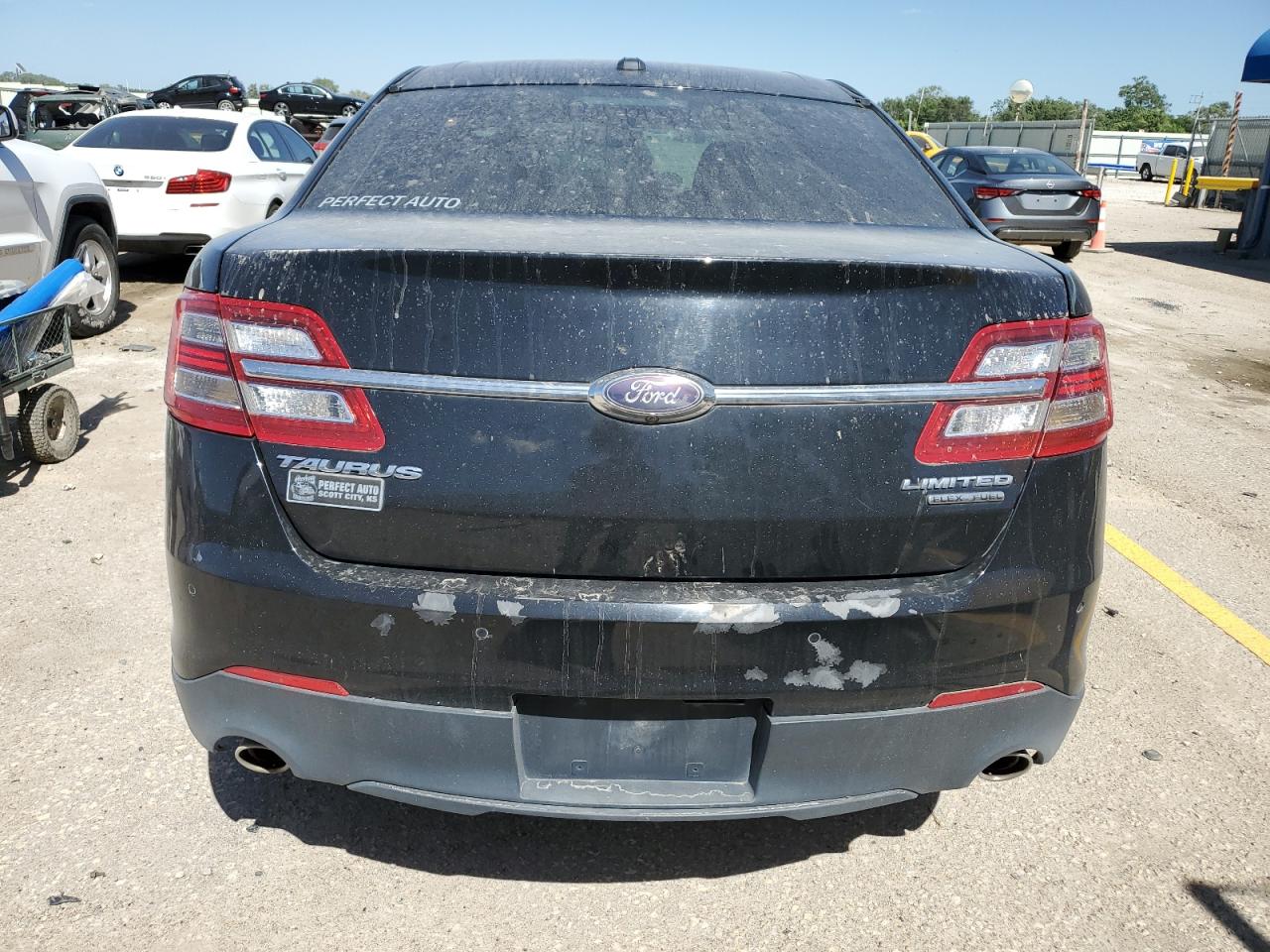 2017 Ford Taurus Limited VIN: 1FAHP2F86HG104315 Lot: 56889605