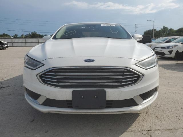  FORD FUSION 2018 Белый