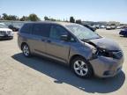 2012 Toyota Sienna    للبيع في Martinez، CA - Front End