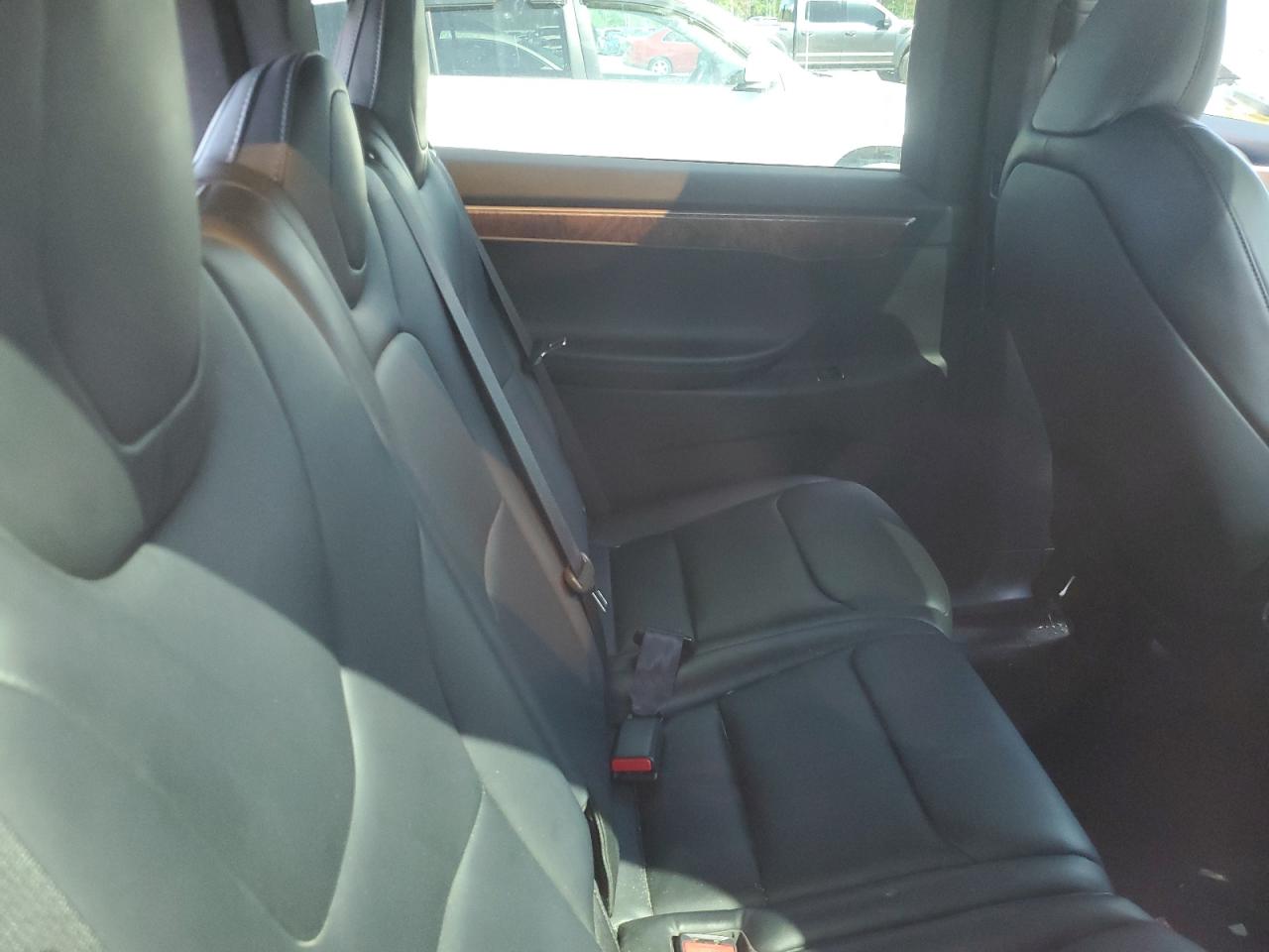 2020 Tesla Model X VIN: 5YJXCDE24LF250063 Lot: 56341935