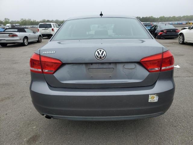 Sedans VOLKSWAGEN PASSAT 2013 Szary