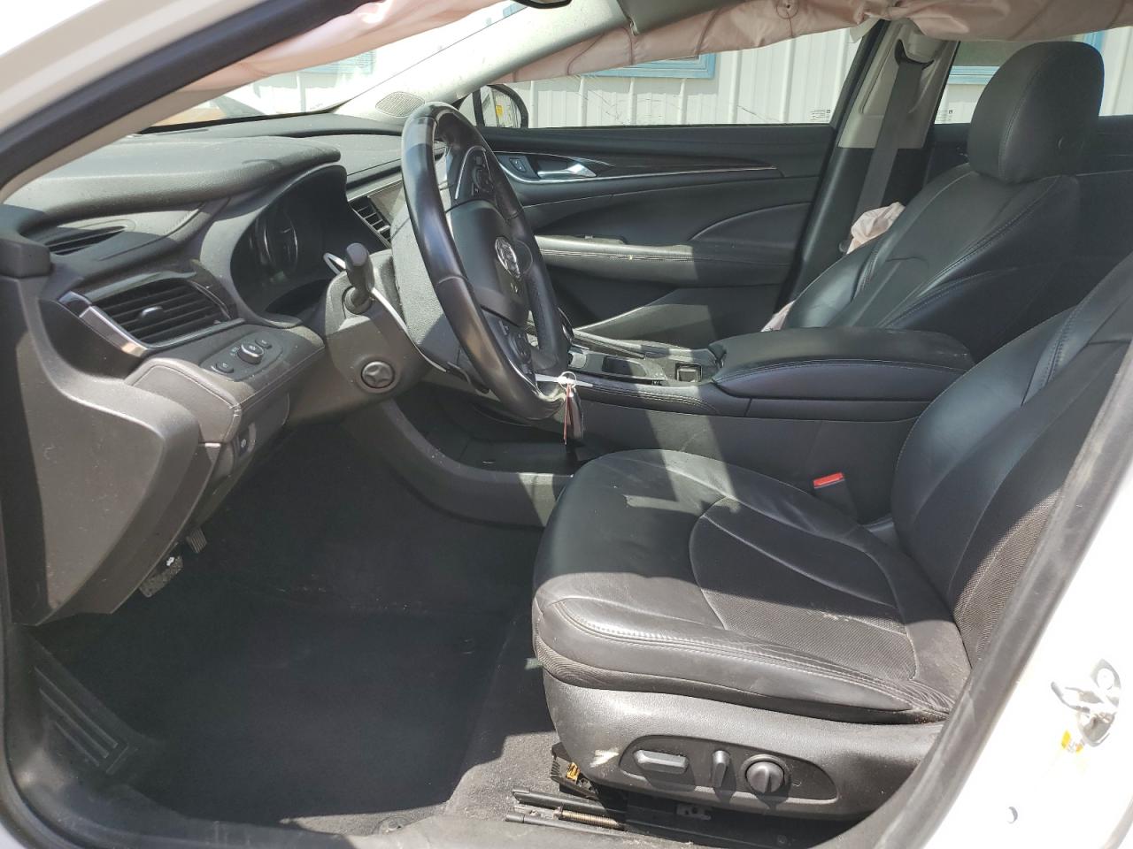 2018 Buick Lacrosse Essence VIN: 1G4ZP5SZ8JU136393 Lot: 56213295