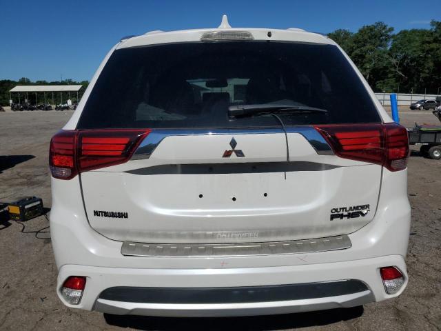  MITSUBISHI OUTLANDER 2018 Белый