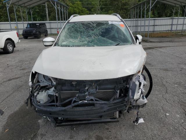  NISSAN ROGUE 2018 White