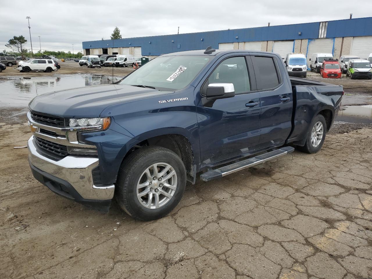 2021 Chevrolet Silverado C1500 Lt for Sale in Woodhaven, MI - Rear End