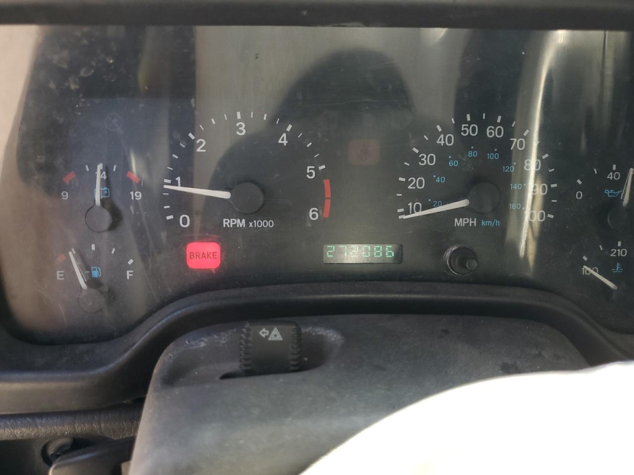 2000 Jeep Wrangler / Tj Sport VIN: 1J4FA49S1YP727549 Lot: 56125015