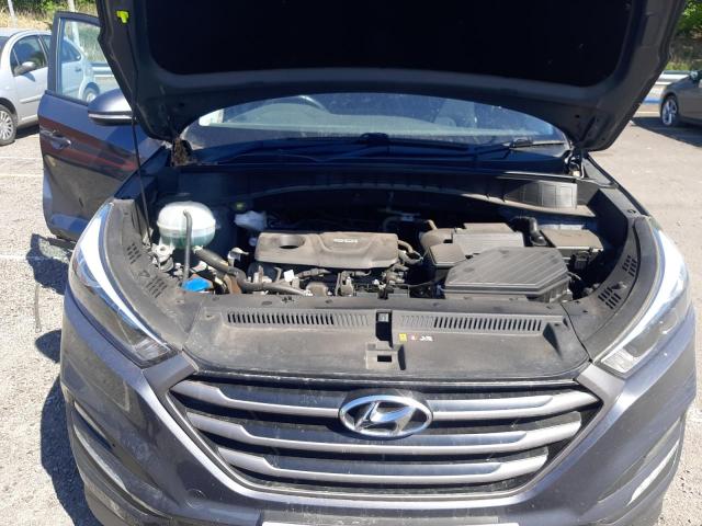 2018 HYUNDAI TUCSON SE