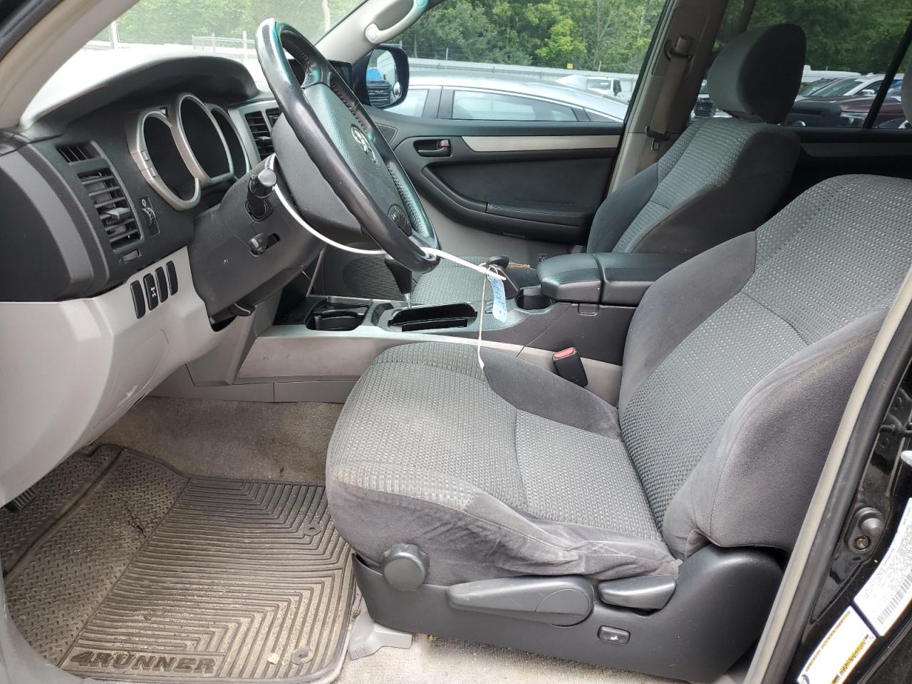 2004 Toyota 4Runner Sr5 VIN: JTEBU14R040030242 Lot: 57831435