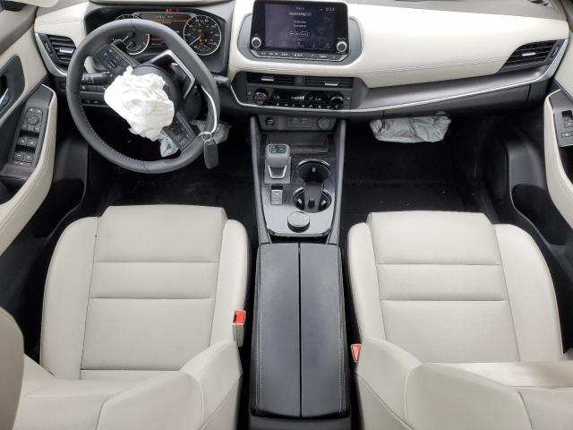  NISSAN ROGUE 2024 Черный