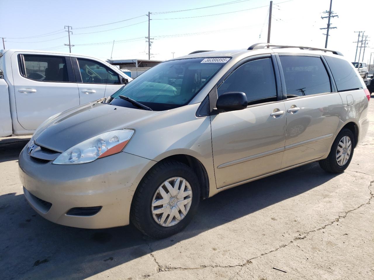2007 Toyota Sienna Ce for Sale in Los Angeles, CA - Front End