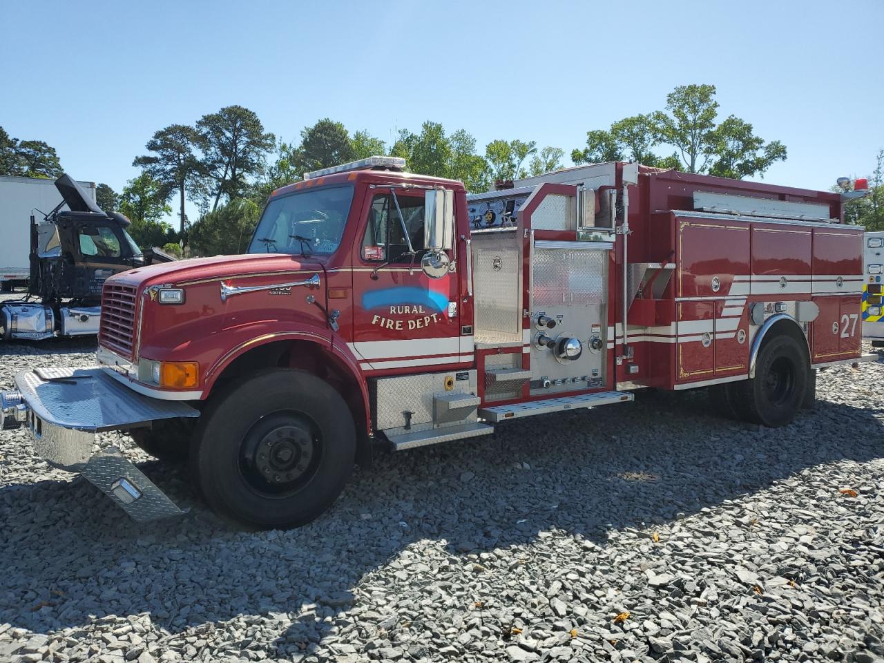 1999 International 4000 4900 იყიდება Dunn-ში, NC - Side