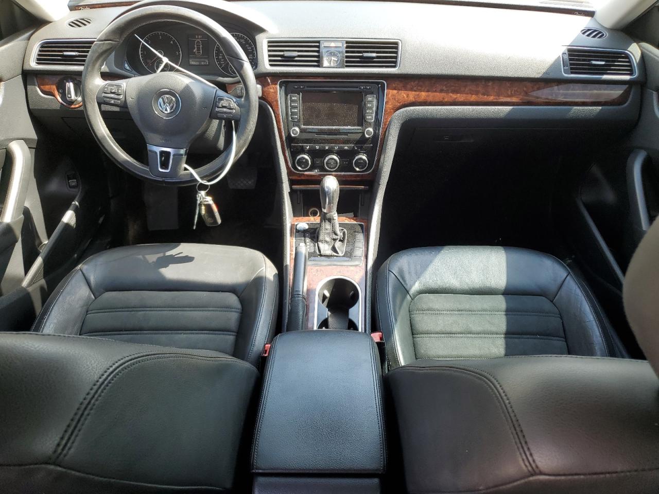 2013 Volkswagen Passat Sel VIN: 1VWCN7A31DC062184 Lot: 57056755