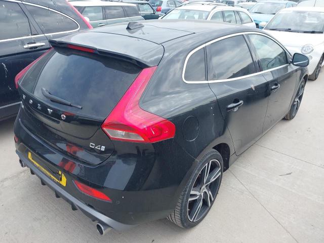2016 VOLVO V40 R-DESI