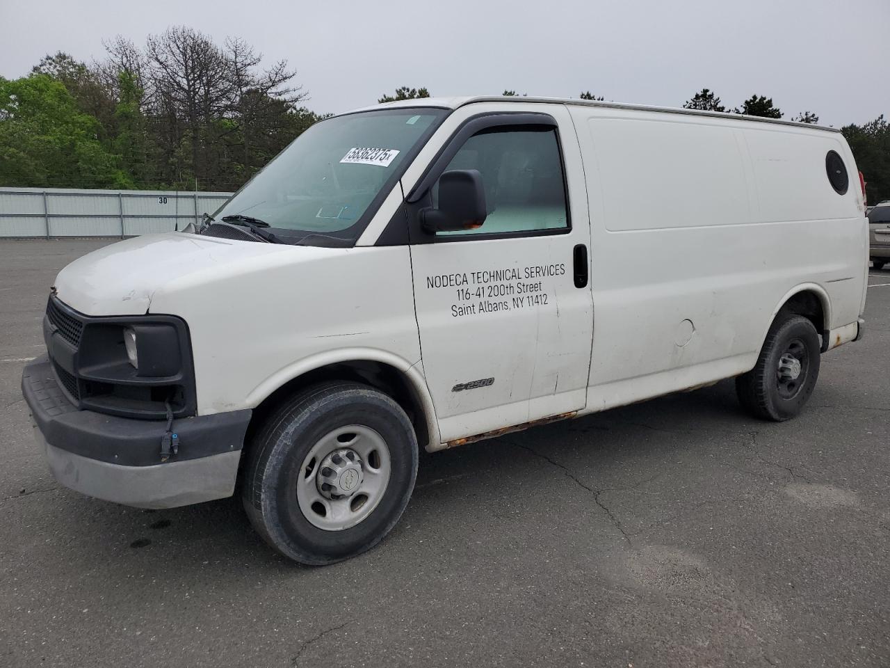 2006 Chevrolet Express G2500 for Sale in Brookhaven, NY - Side