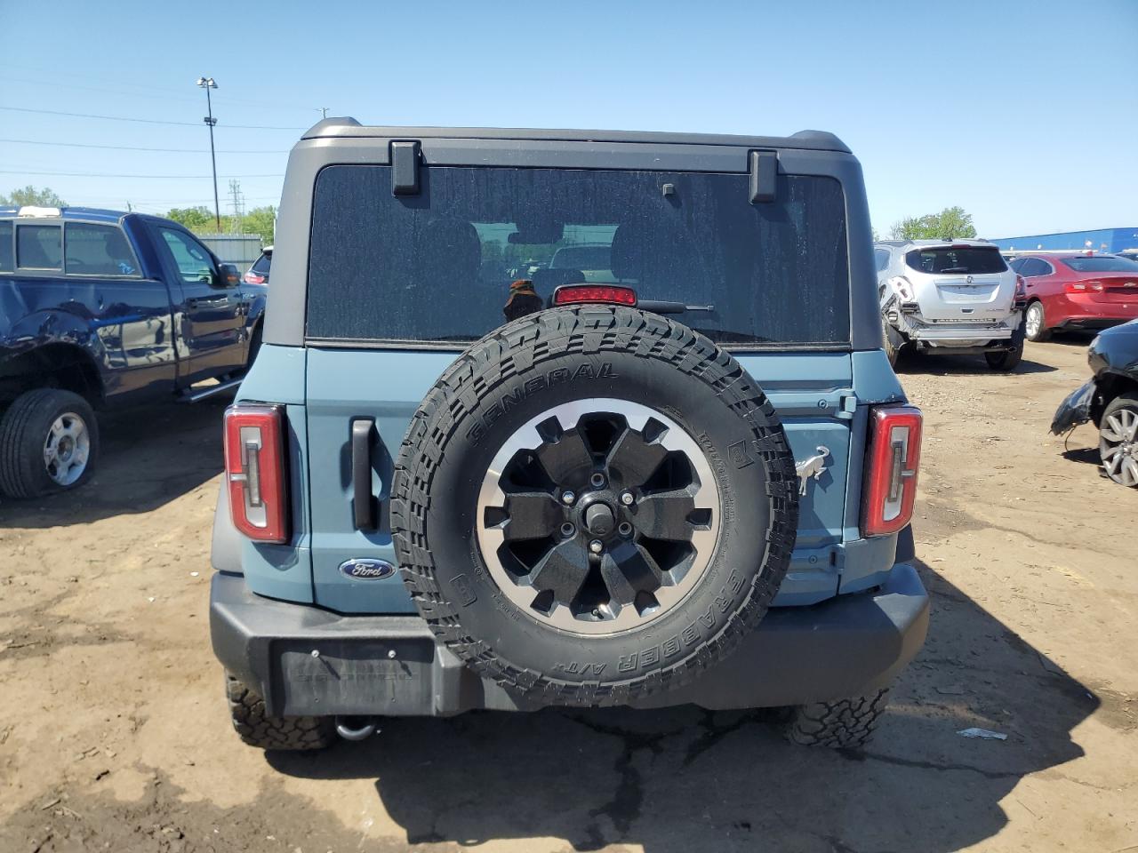 2022 Ford Bronco Base VIN: 1FMDE5BH3NLA92077 Lot: 54380065