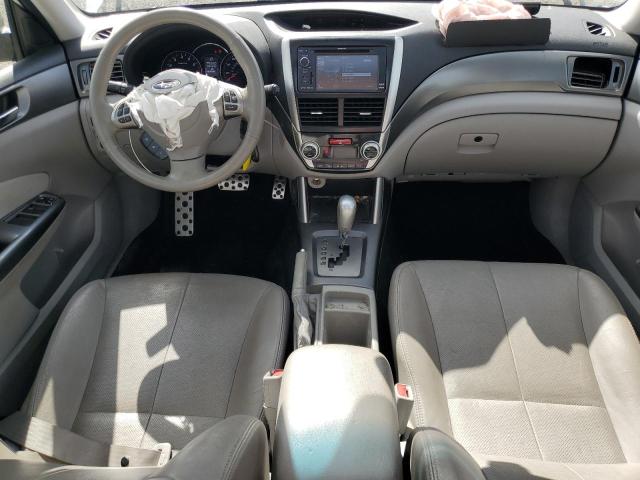  SUBARU FORESTER 2013 Biały