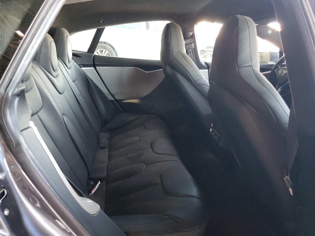 2016 Tesla Model S VIN: 5YJSA1E15GF131448 Lot: 57100245