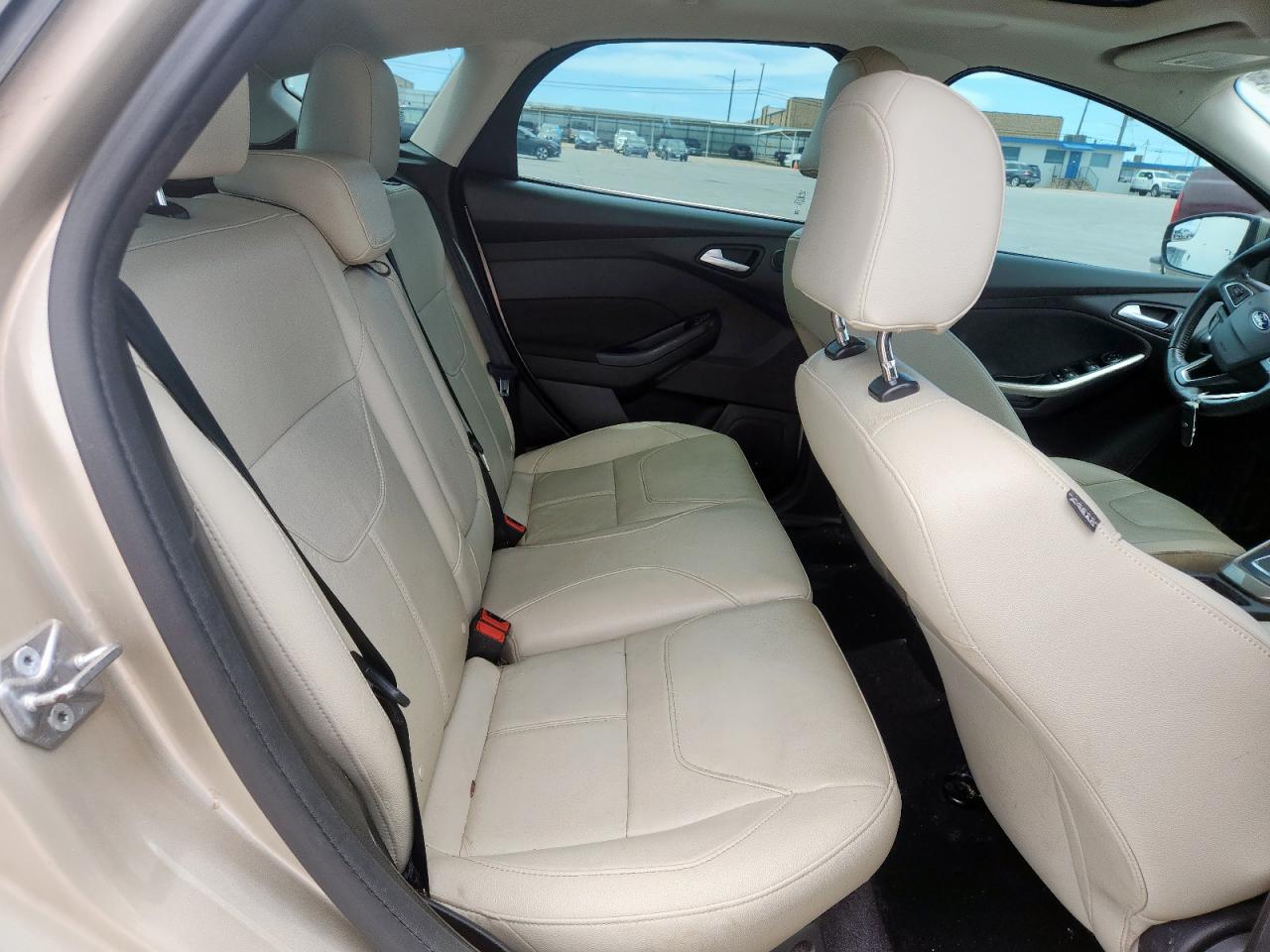 2017 Ford Focus Titanium VIN: 1FADP3N22HL266807 Lot: 57071635