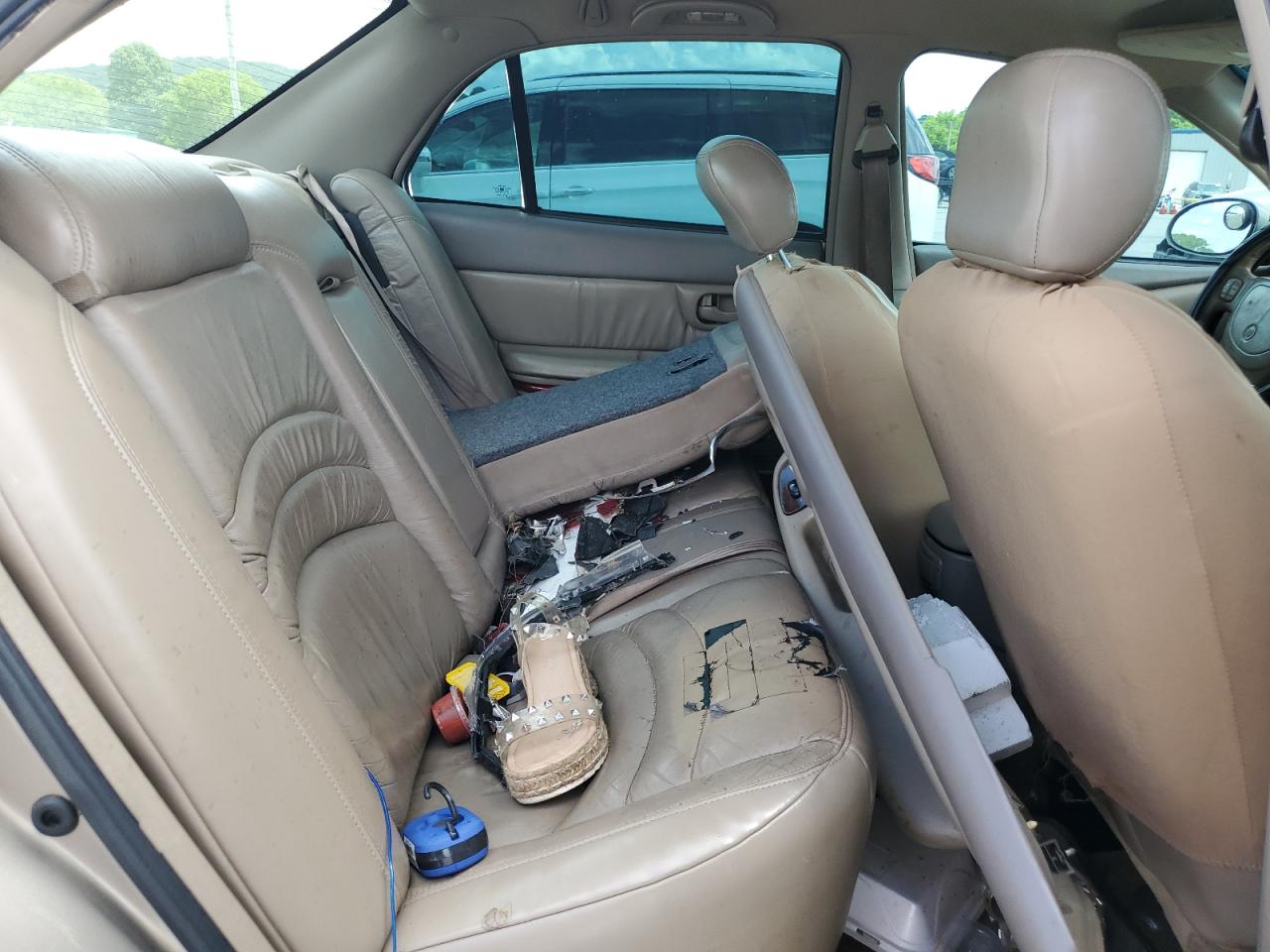 2000 Buick Century Limited VIN: 2G4WY55J2Y1150110 Lot: 56357235