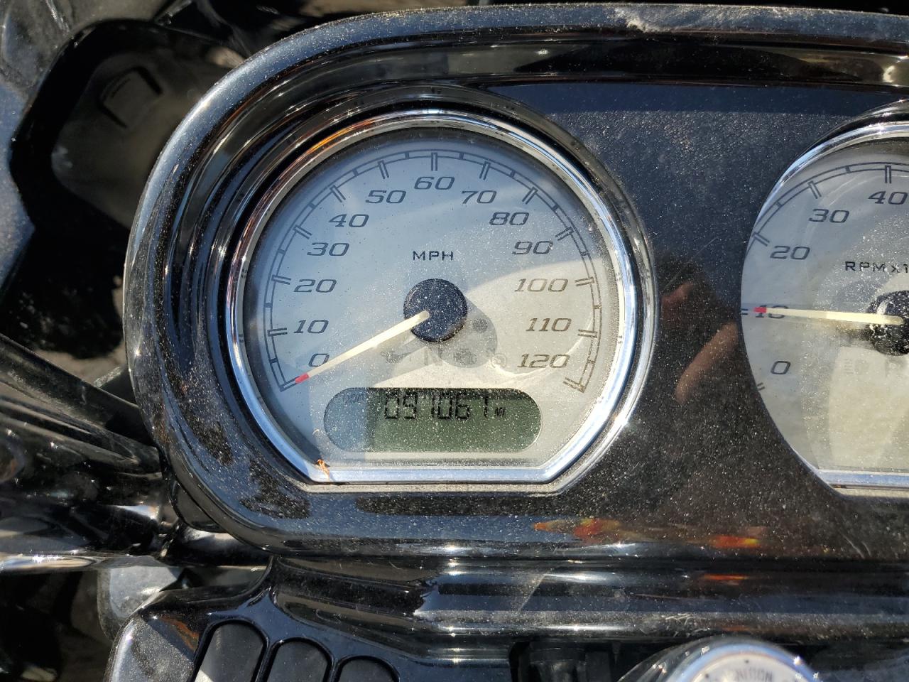 2015 Harley-Davidson Fltrxs Road Glide Special VIN: 1HD1KTM39FB664524 Lot: 58381145