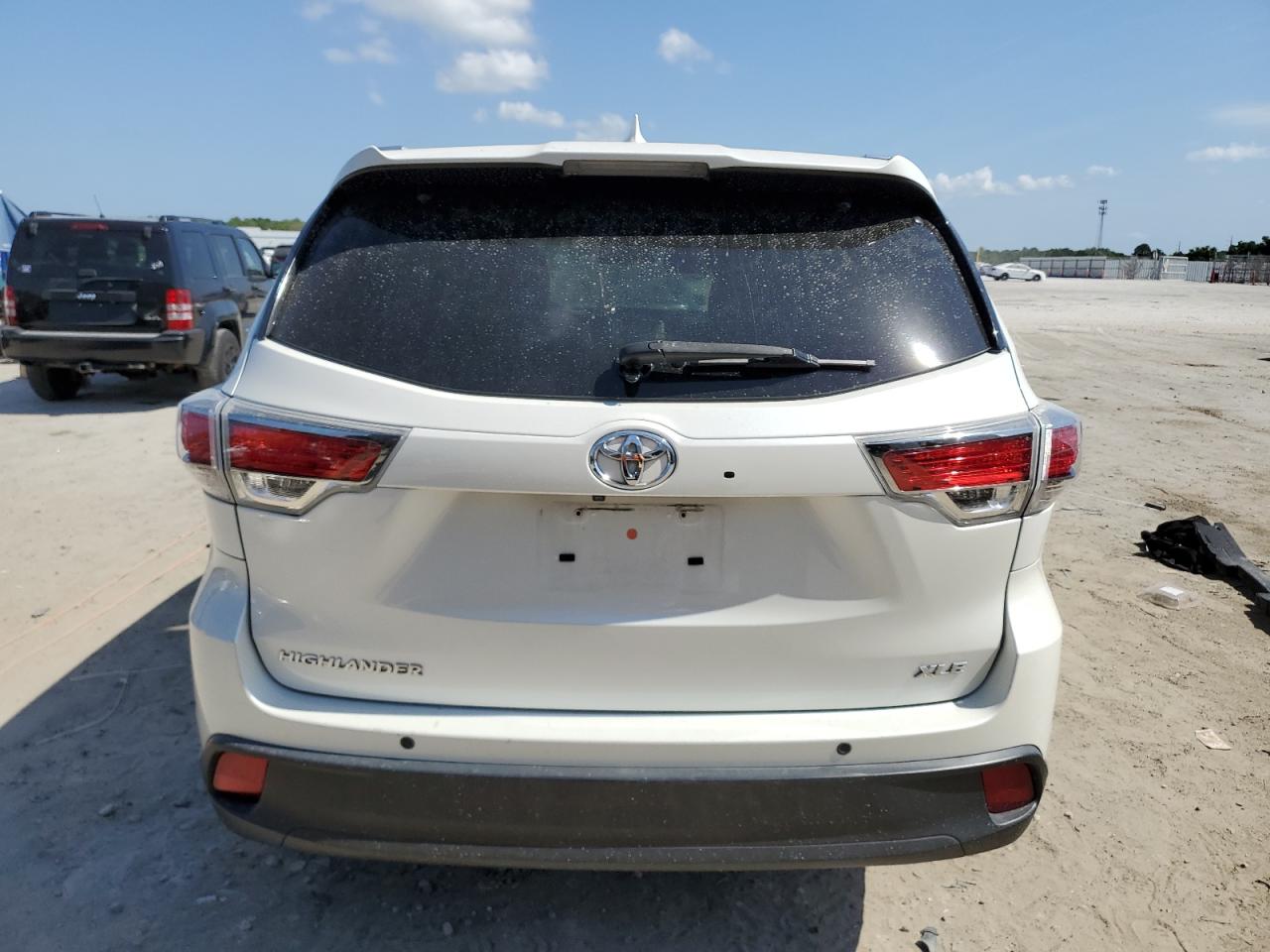 2016 Toyota Highlander Xle VIN: 5TDKKRFH1GS506447 Lot: 55414655