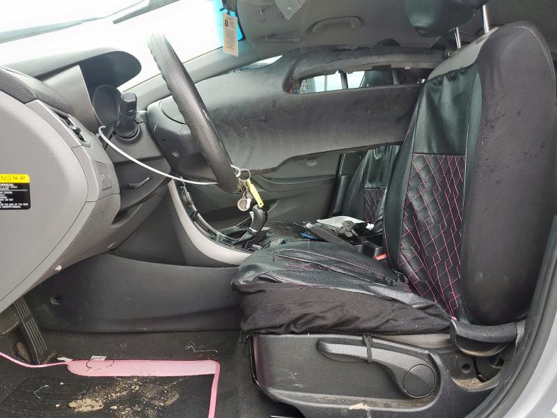 Седаны HYUNDAI ELANTRA 2015 Серебристый