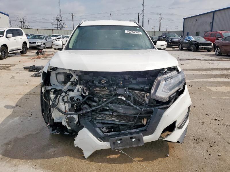  NISSAN ROGUE 2017 White