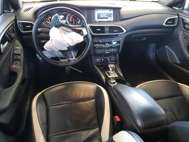  INFINITI QX30 2017 Серебристый