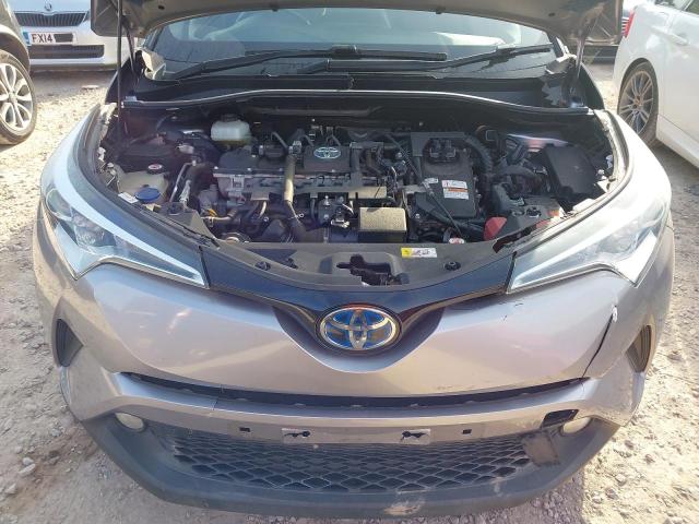 2017 TOYOTA C-HR EXCEL