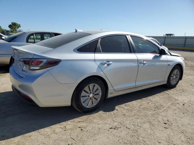  HYUNDAI SONATA 2016 Серебристый