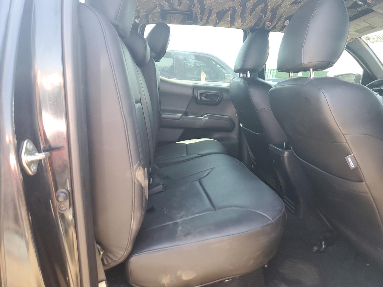 2016 Toyota Tacoma Double Cab VIN: 3TMCZ5AN1GM035633 Lot: 56779655