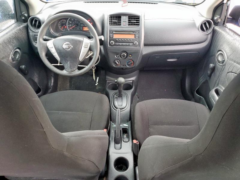  NISSAN VERSA 2015 Granatowy