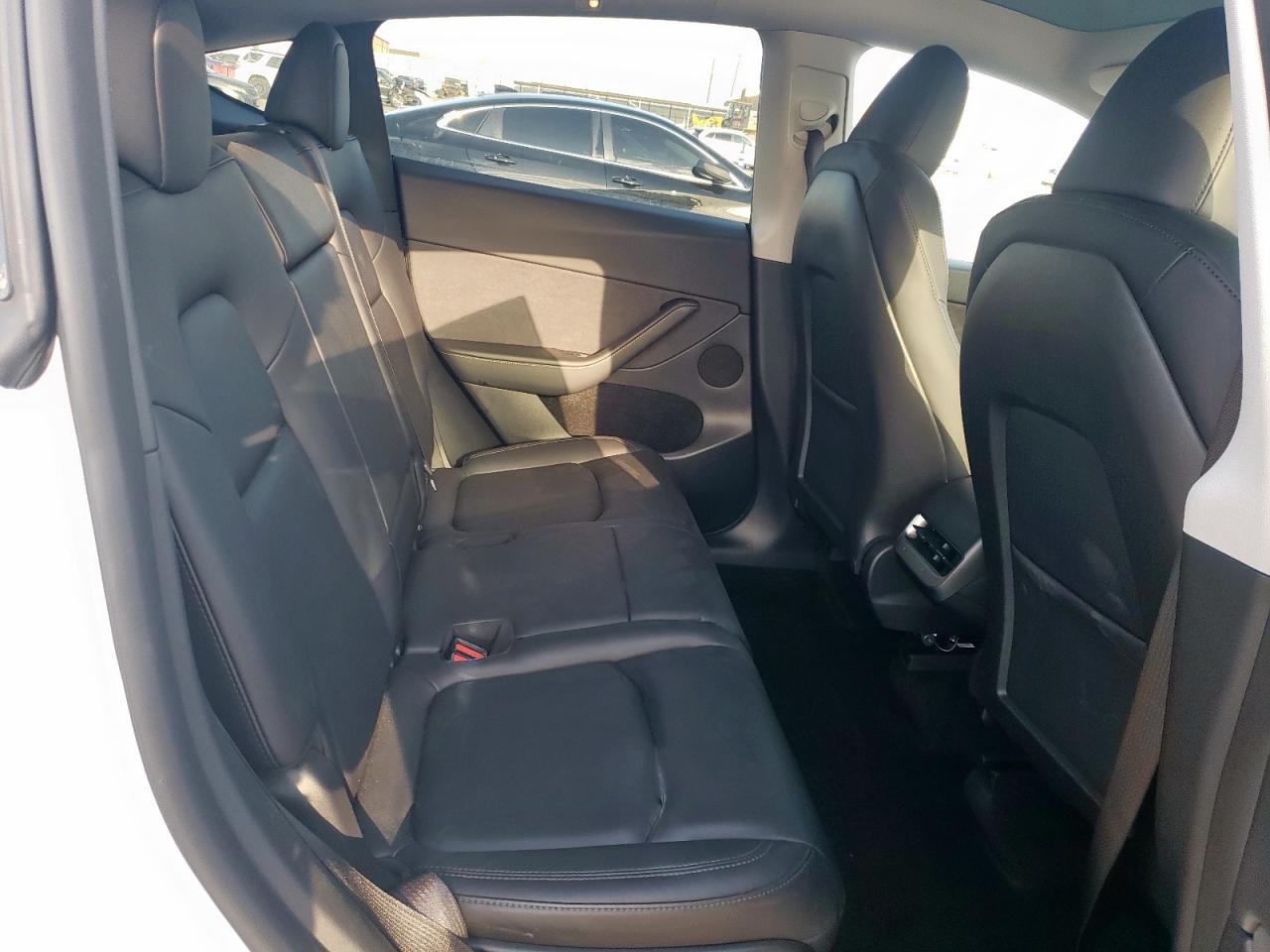 2024 Tesla Model Y VIN: 7SAYGAEE4RF154625 Lot: 56679135