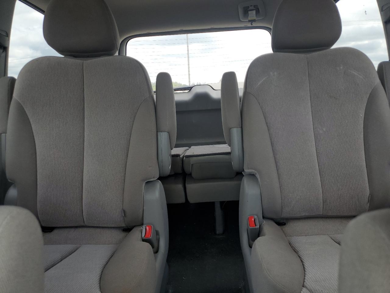 2012 Kia Sedona Lx VIN: KNDMG4C75C6498825 Lot: 57286315