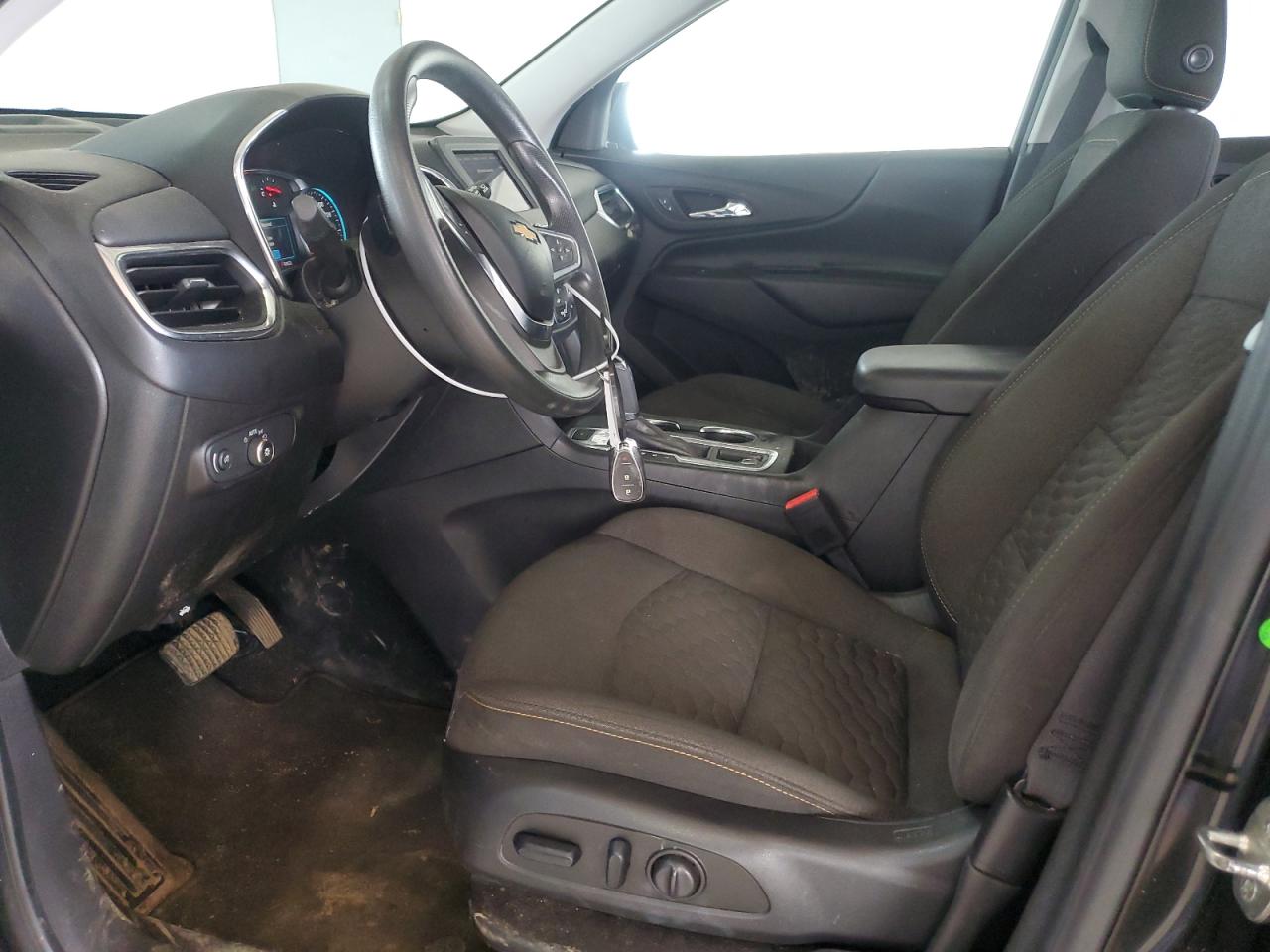 2020 Chevrolet Equinox - Image 7