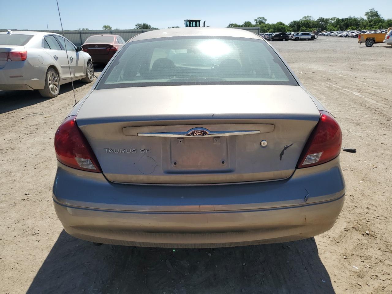 2002 Ford Taurus Se VIN: 1FAFP53U22G125857 Lot: 56473965