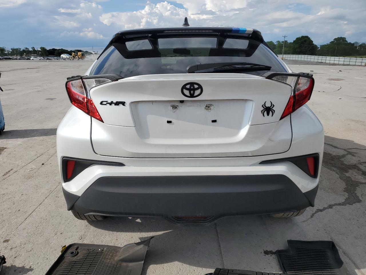 2022 Toyota C-Hr Xle VIN: JTNKHMBXXN1131677 Lot: 57052965